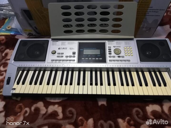 Синтезатор