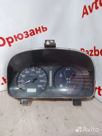 Панель приборов. Nissan Vanette SK82