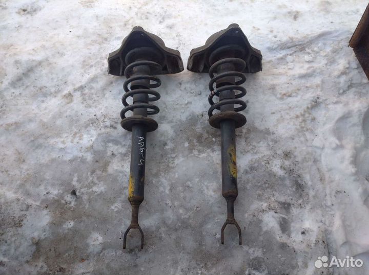 Комплект передних стоек Audi A6 C6 2.4