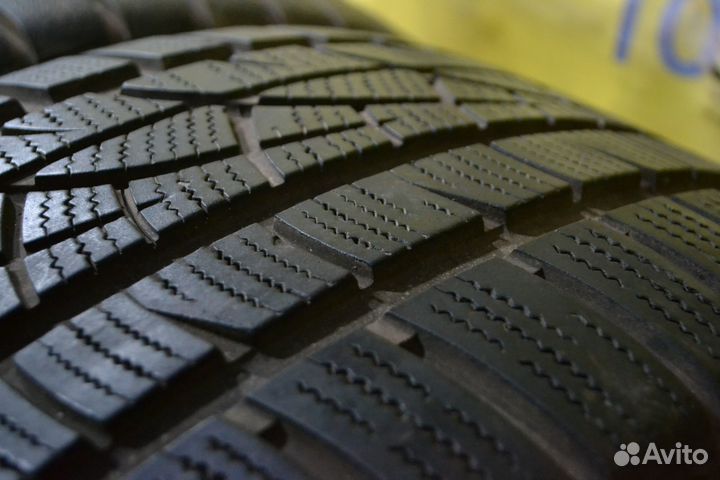 Hankook Winter I'Cept Evo 255/45 R18