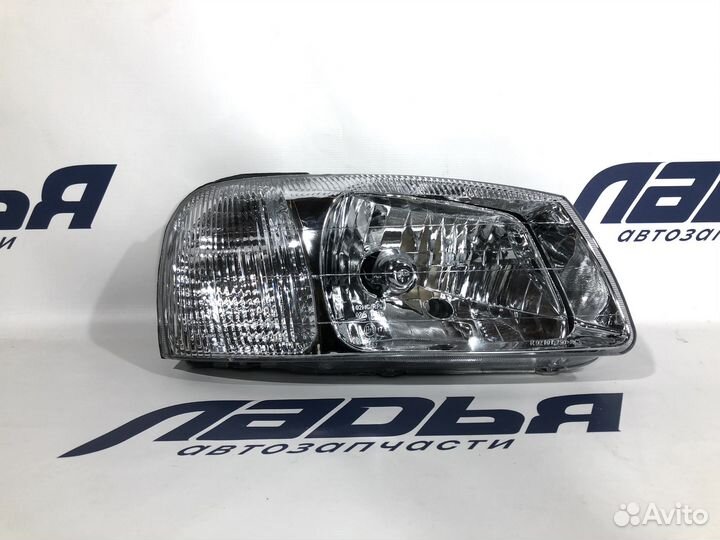 Фара Hyundai Accent правая