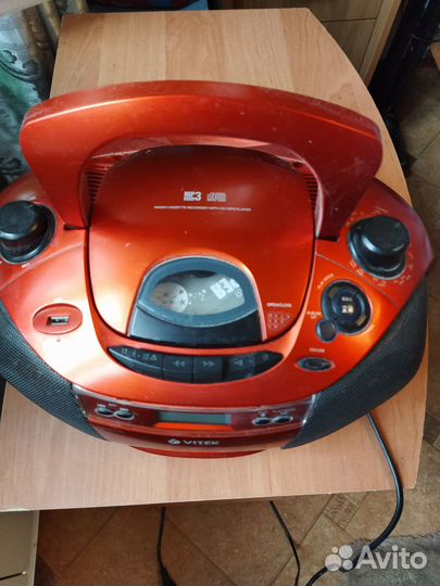 Продаю магнитолу с сd/MP3 проигрывателем