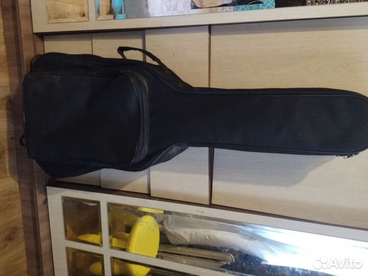 Чехол на гитару