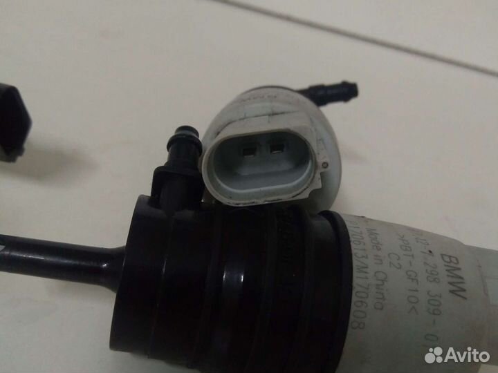 Моторчик омывателя лобового стекла BMW