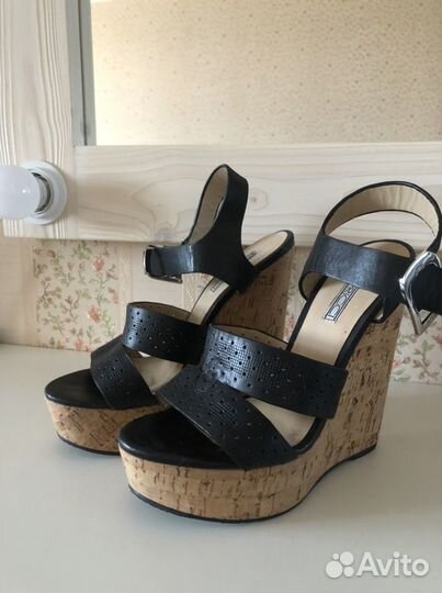 Босоножки натуральная кожа 35