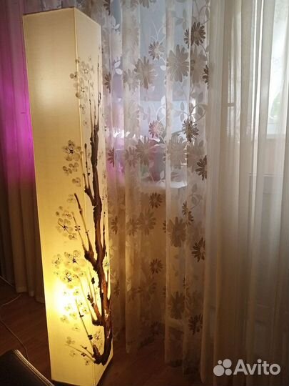 Лампа напольная