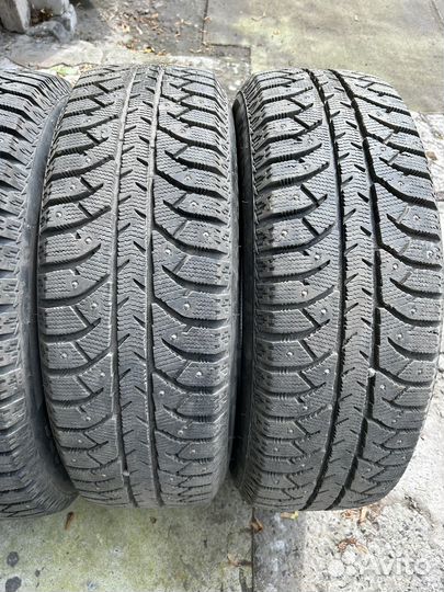 Bridgestone Ice Cruiser 7000S 225/65 R17