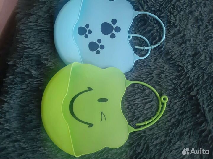 Слюнявчик нагрудник силиконовый