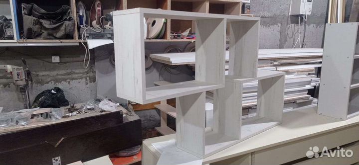 Полочка настенная