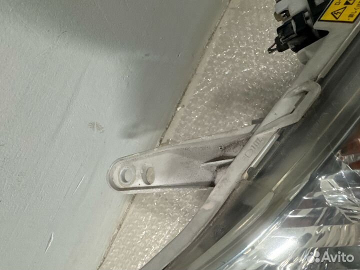 Фара правая Toyota Corolla Fielder 12526 NZE141 NZ