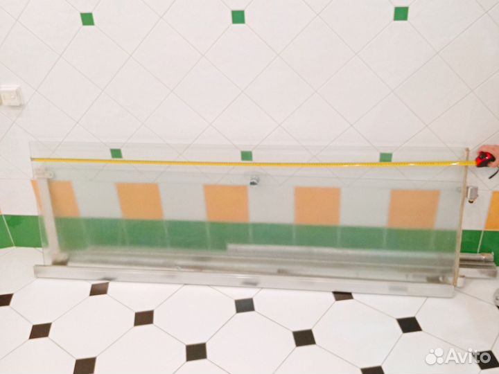 Стеклянная перегородка для душа