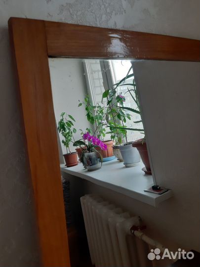 Зеркало СССР в деревянной раме. Винтаж