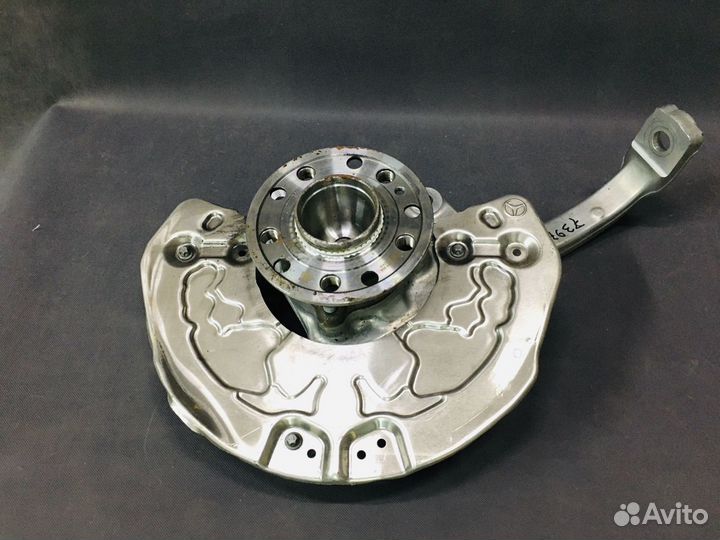 Кулак поворотный Mercedes W205 C180 C200 C300