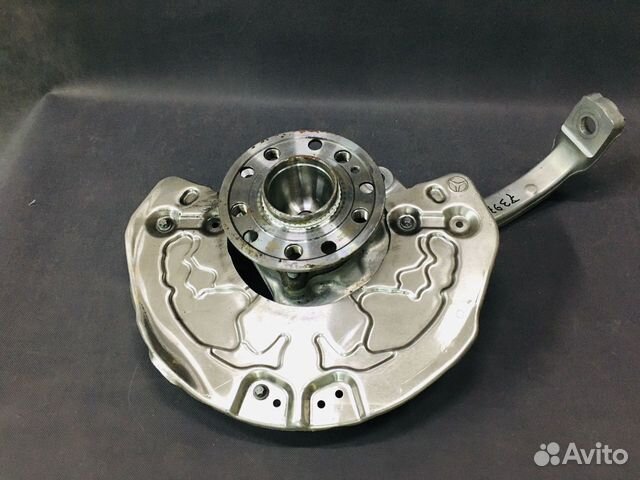 Кулак поворотный Mercedes W205 C180 C200 C300