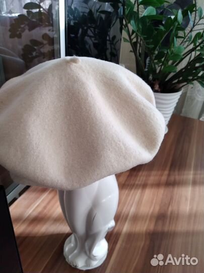 Берет фетровый женский