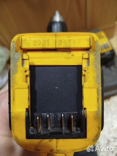 Дрель шуруповерт 18v DeWalt dcd 771