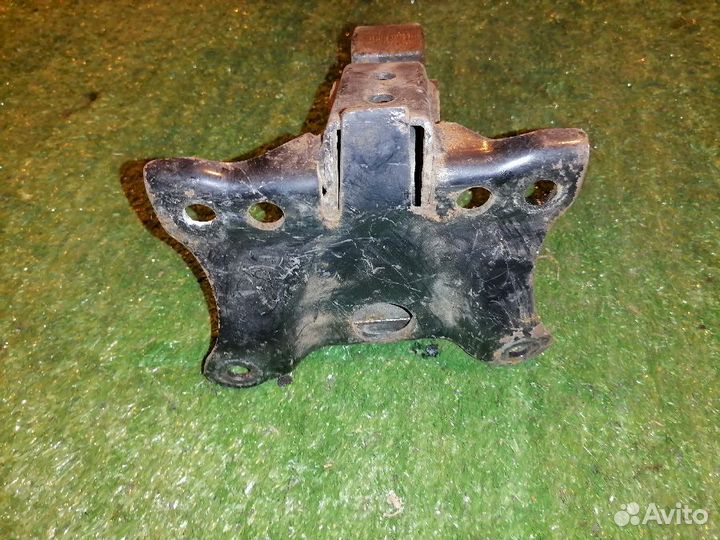 Опора двигателя (подушка двс) левая 112208H310 Nis