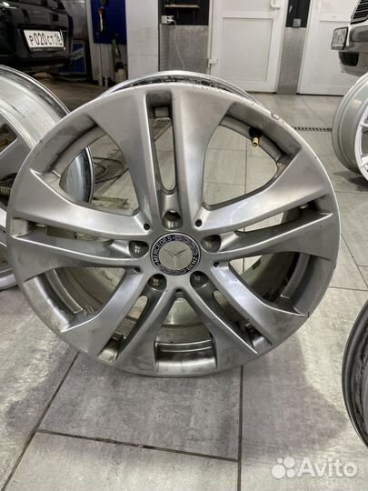 Диски Mercedes benz 4шт оригинал 17r