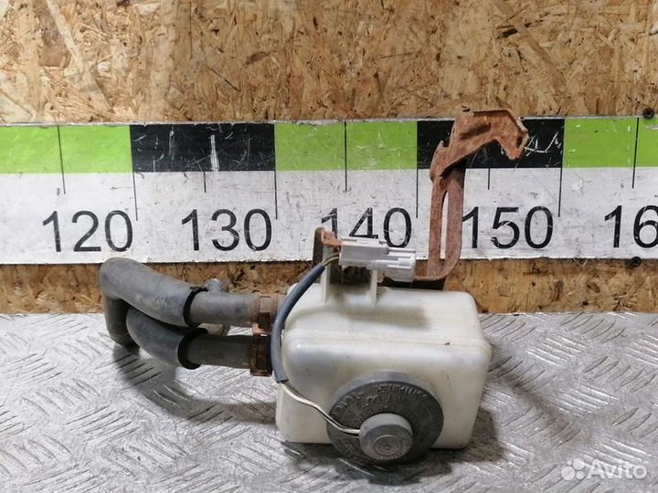 Бачок главного тормозного цилиндра Lexus Rx 1998 2