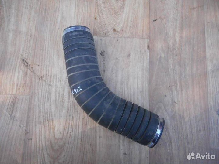 Патрубок воздушного фильтра Audi 100 C4 1991-19