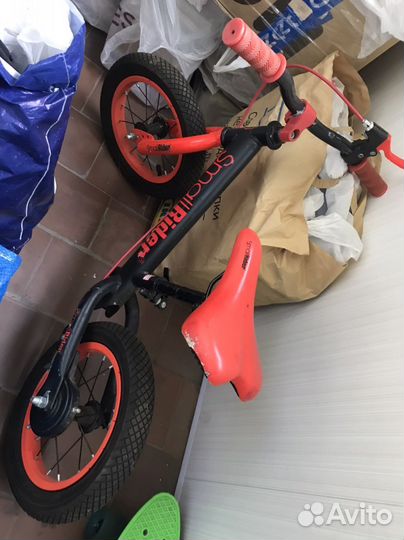 Беговел детский бу оранжевый