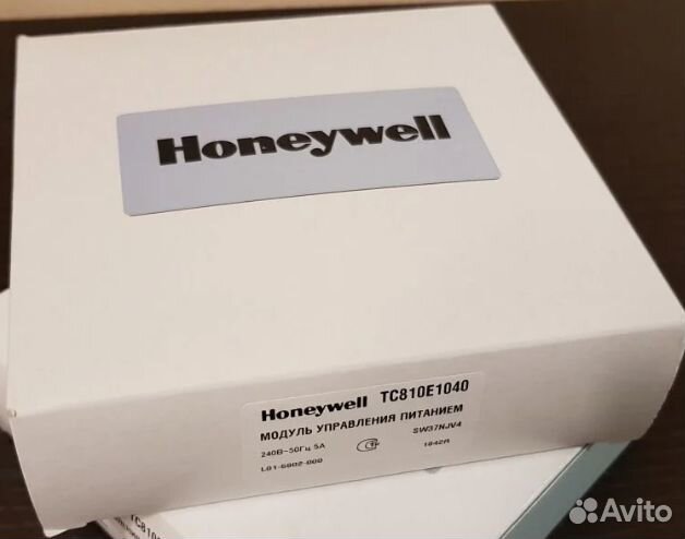 TC810E1040 Модуль управления питанием 240В, 5А