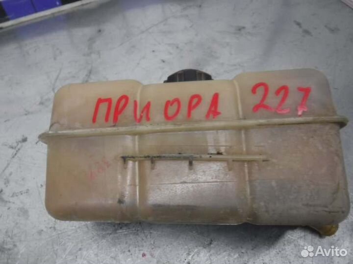 Бачок расширительный Лада Приора 126 2011