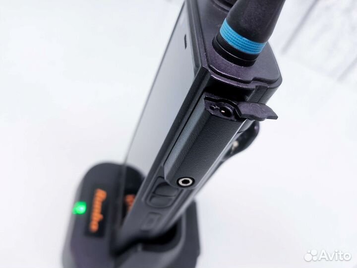 Рация / смартфон Runbo E72 / E81