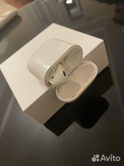 Airpods 2