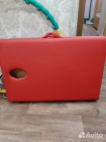 Массажный Стол складной с вырезом,масажная кушетка