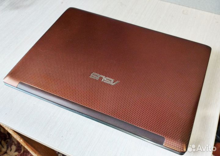 Ноутбук asus n82j