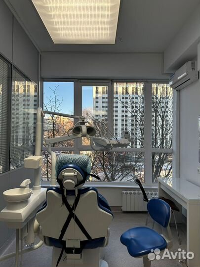 Стоматологическая клиника всего в 1 минуте ходьбы