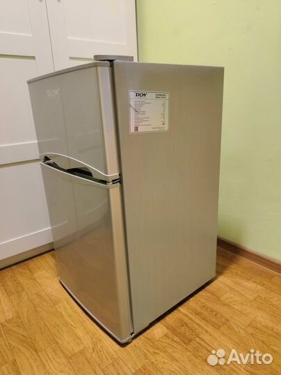 Минихолодильник с морозильной бу