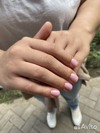 Маникюр,педикюр