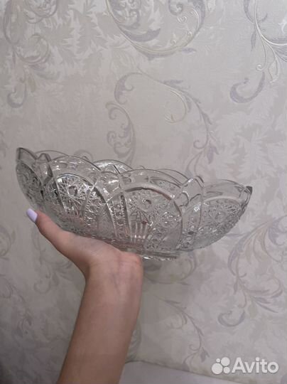 Хрустальная конфетница