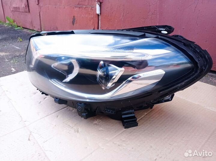 Фара левая Mercedes B w246 Led рестайлинг