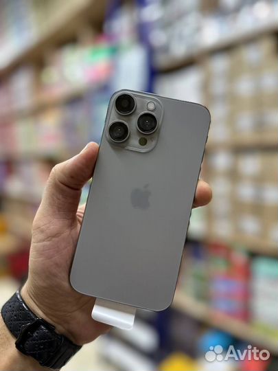 iPhone xr в корпусе 15 pro 128 gb