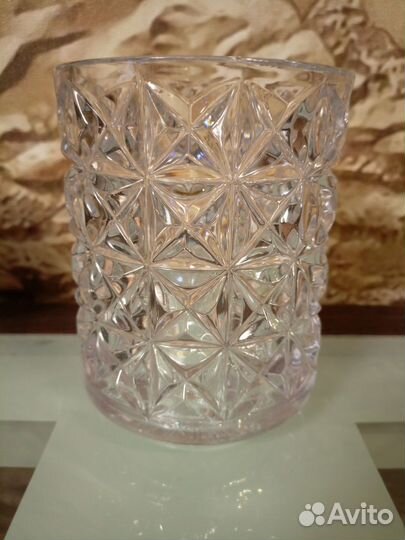 Хрустальная ваза
