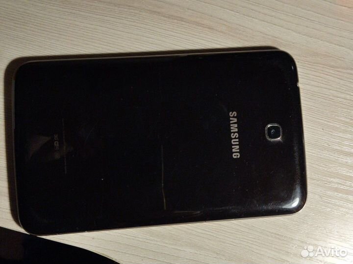 Samsung galaxy 3 7.0 SM-211