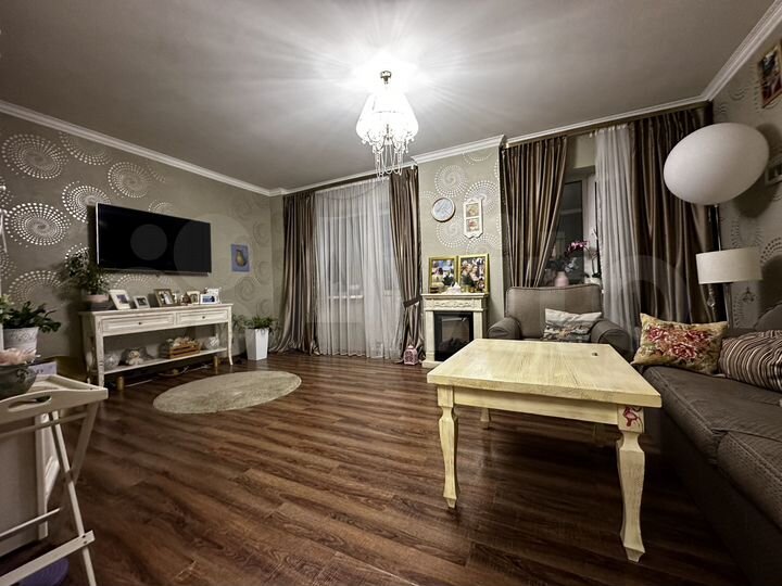 3-к. квартира, 83 м², 4/9 эт.