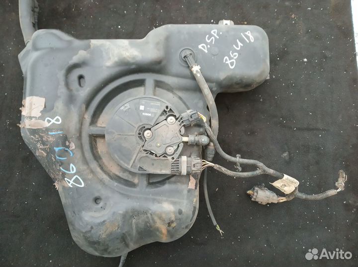 Бак adblue с насосом Discovery Sport L550 2014