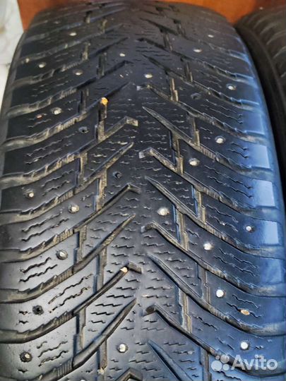 Nokian Tyres Hakkapeliitta 8 SUV 235/60 R18 107T