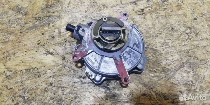 Вакуумный насос Audi A4 B7 2007 200200024