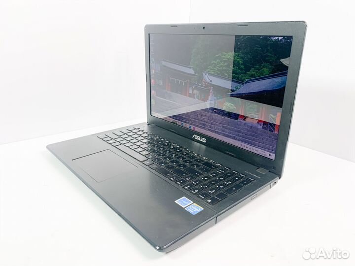 Ноутбук Asus 4Gb/SSD