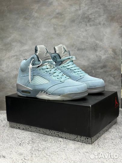 Nike Air Jordan 5 Retro UNC University Blue