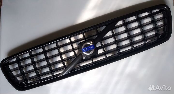 Решетка радиатора volvo C30, S40, V50. 2004-2007