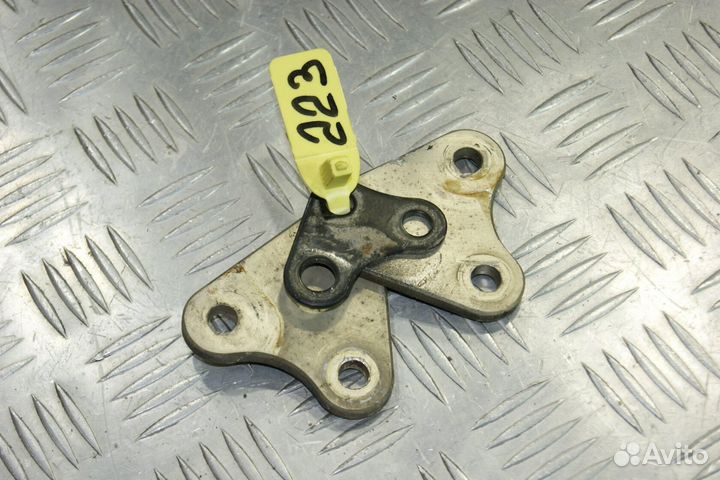 Крепление двигателя Yamaha XJR 400