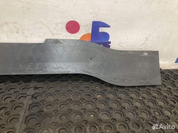 2578776 Заслонка сетки капота Scania 6-series