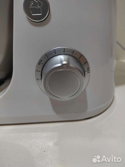 Планетарный миксер Kitfort KT-1308