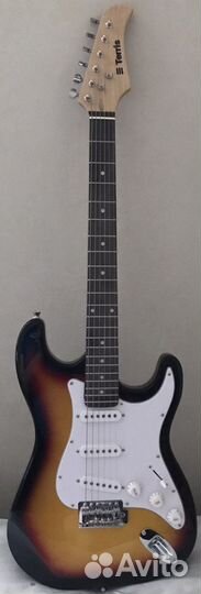 Электрогитара + набор (Новый)